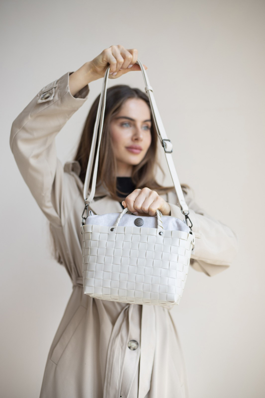 Handed By Crossbody-Bag / DASH / - Pale Grey 